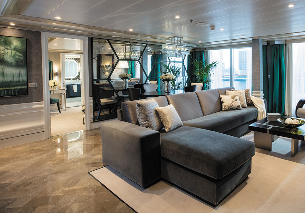 Seven Seas Splendor - Grand Suite Wohnzimmer