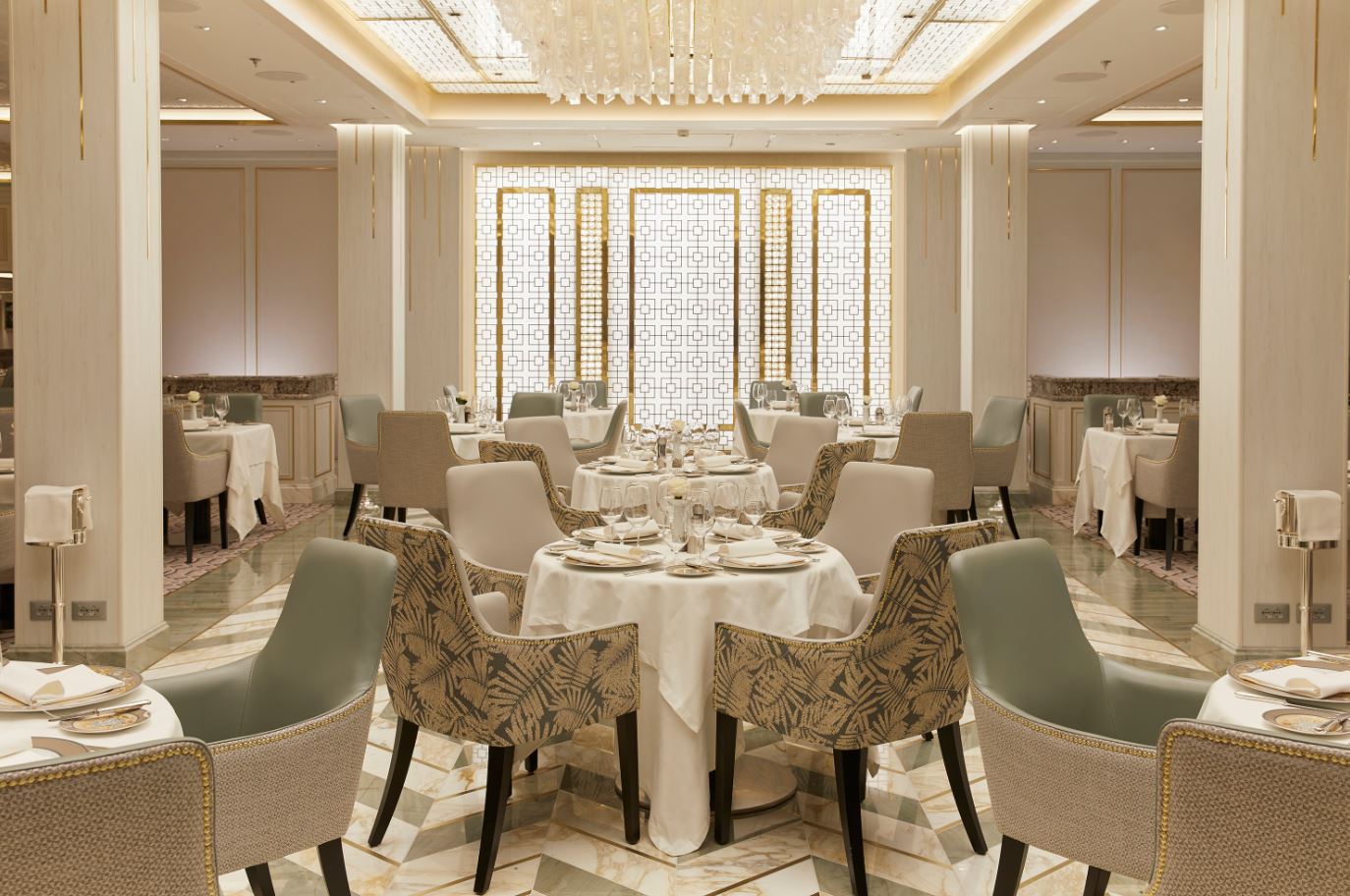 Seven Seas Splendor - Compass Rose Restaurant 2