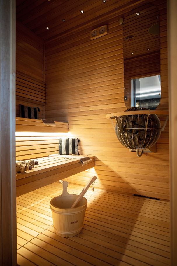 Seven Seas Splendor - Sauna Regent Suite
