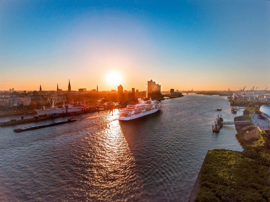 ms Europa - aussen 08 Hamburg