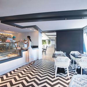 Crystal Symphony - Scoops Eisbar