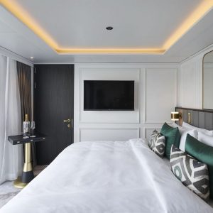 Crystal Debussy - River Suite 1