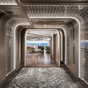 Seven Seas Grandeur - Observation Lounge 1