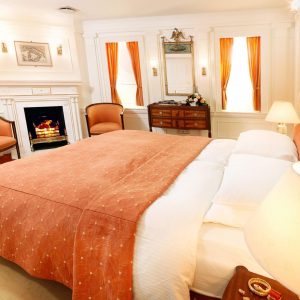 SeaCloud_DeLuxeOriginalCabin_No8_CatB_004-min-1680x1260