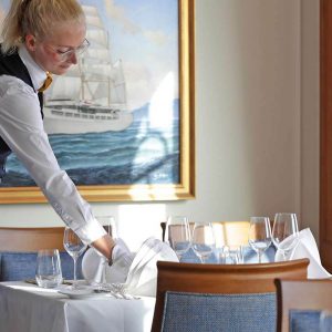 SeaCloud_Kreuzfahrten_SeaCloudSpirit_Restaurant_Service
