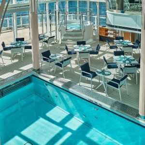 Silver Endeavor innen The Grill & Pool