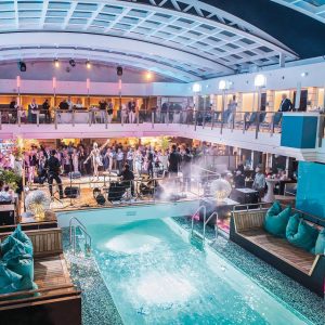 ms Euopa 2 - Poolparty